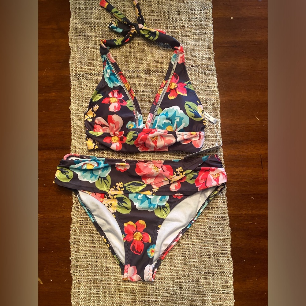 Never worn Beachsissi swimsuit.